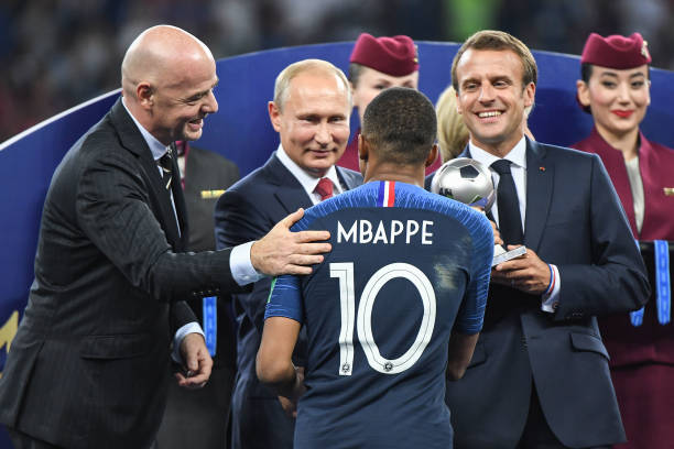 一名备受期 一名备受期