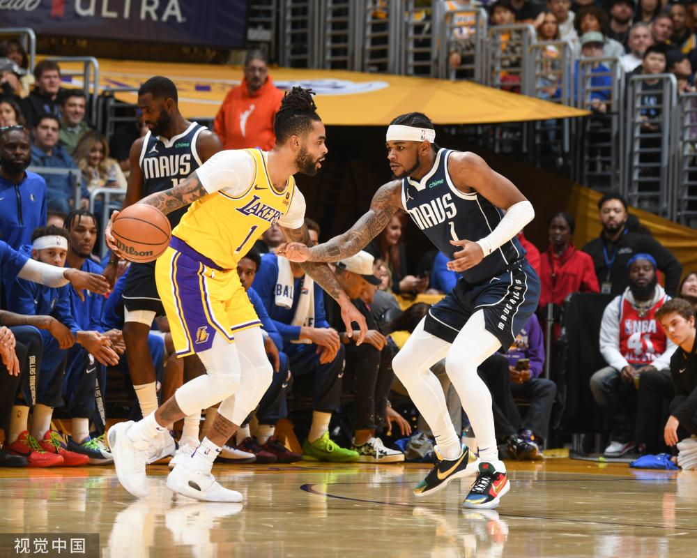 中占据上风 中占据上风